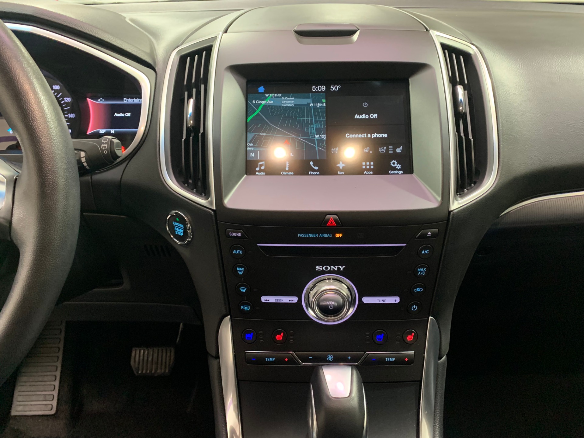 Used-2017-Ford-Edge-Titanium