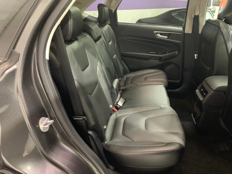 Used-2017-Ford-Edge-Titanium