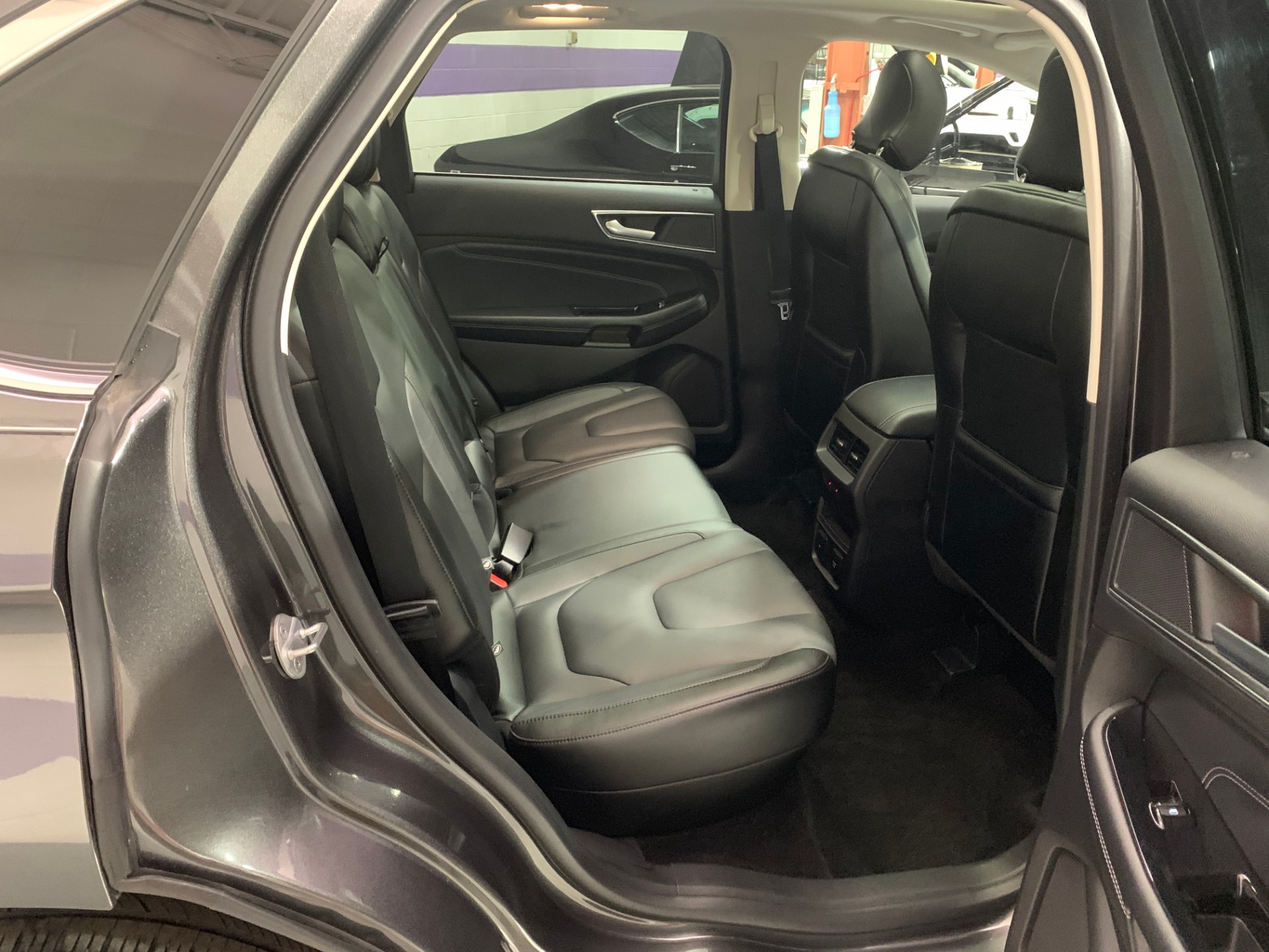 Used-2017-Ford-Edge-Titanium
