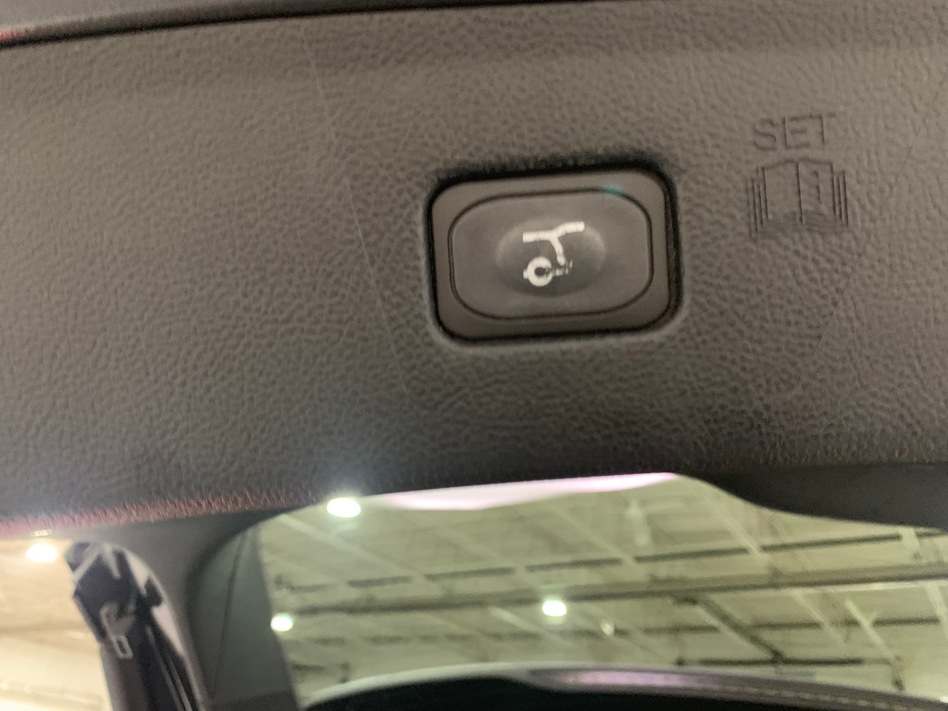 Used-2017-Ford-Edge-Titanium
