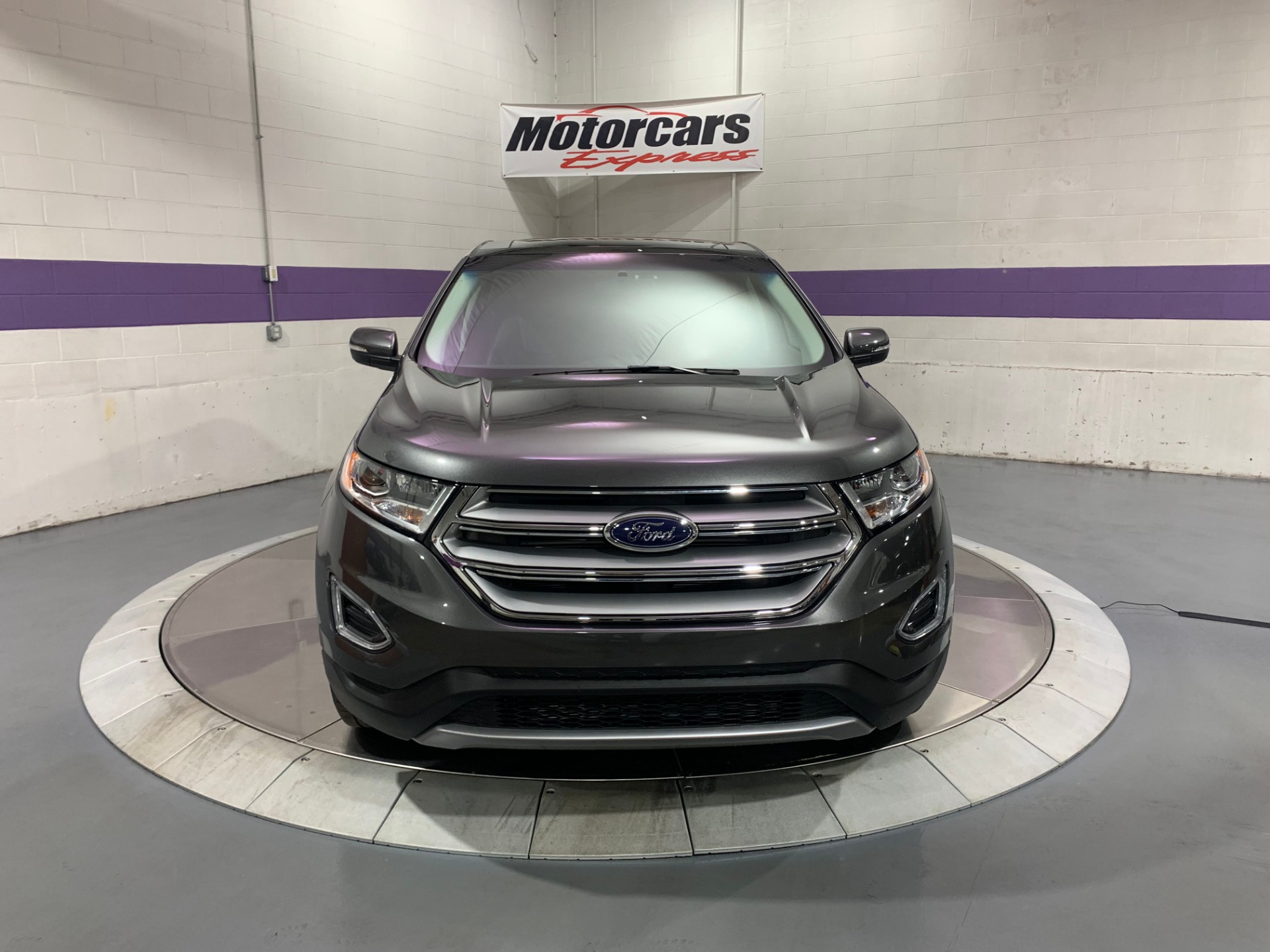 Used-2017-Ford-Edge-Titanium