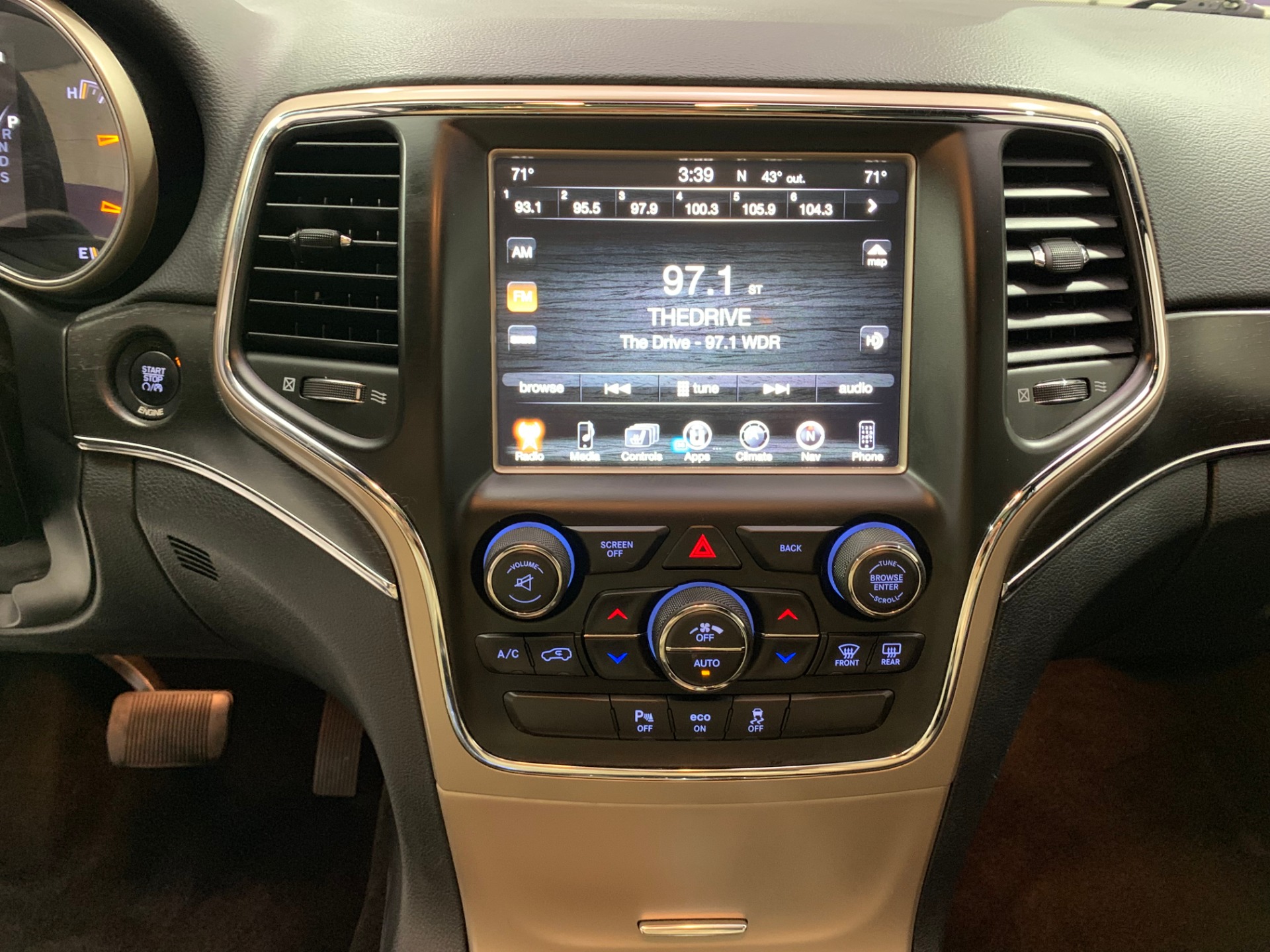 Used-2015-Jeep-Grand-Cherokee-Limited-4X4