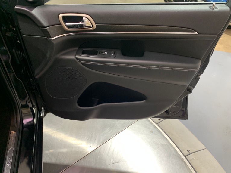 Used-2015-Jeep-Grand-Cherokee-Limited-4X4