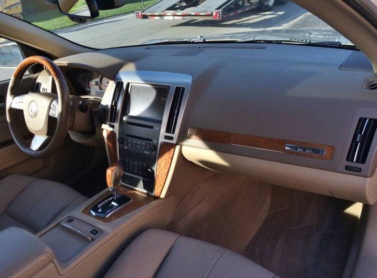 Used-2009-Cadillac-STS-V6-Luxury-AWD-4dr-Sedan-w/Navigation