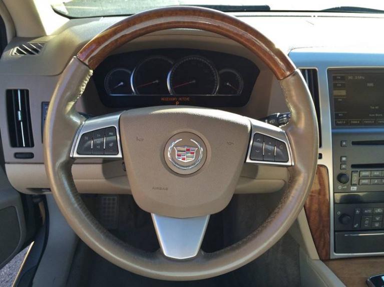 Used-2009-Cadillac-STS-V6-Luxury-AWD-4dr-Sedan-w/Navigation