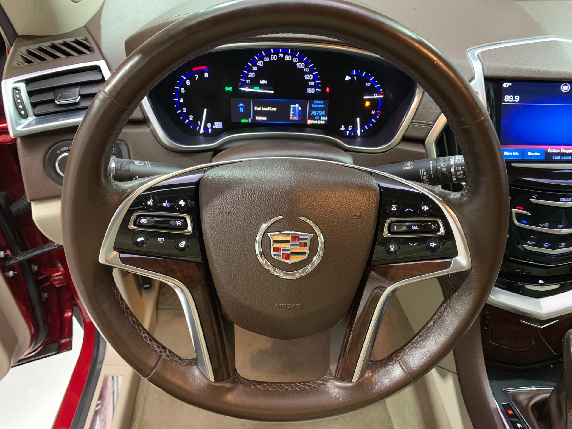 Used-2014-Cadillac-SRX-Luxury-Collection