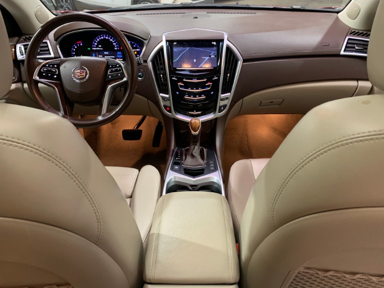 Used-2014-Cadillac-SRX-Luxury-Collection
