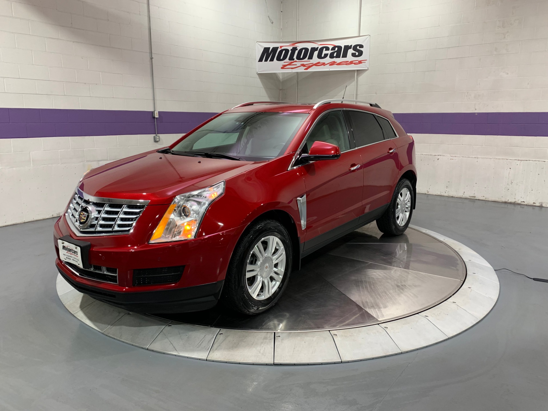 Used-2014-Cadillac-SRX-Luxury-Collection