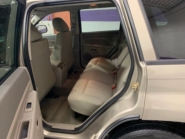 Used-2005-Jeep-Grand-Cherokee-Laredo-4WD