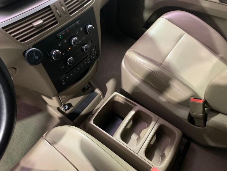 Used-2012-Volkswagen-Routan-SE