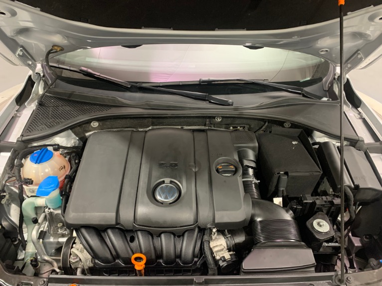 Used-2013-Volkswagen-Passat-SE-PZEV