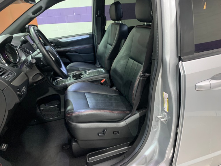 Used-2018-Dodge-Grand-Caravan-GT-FWD