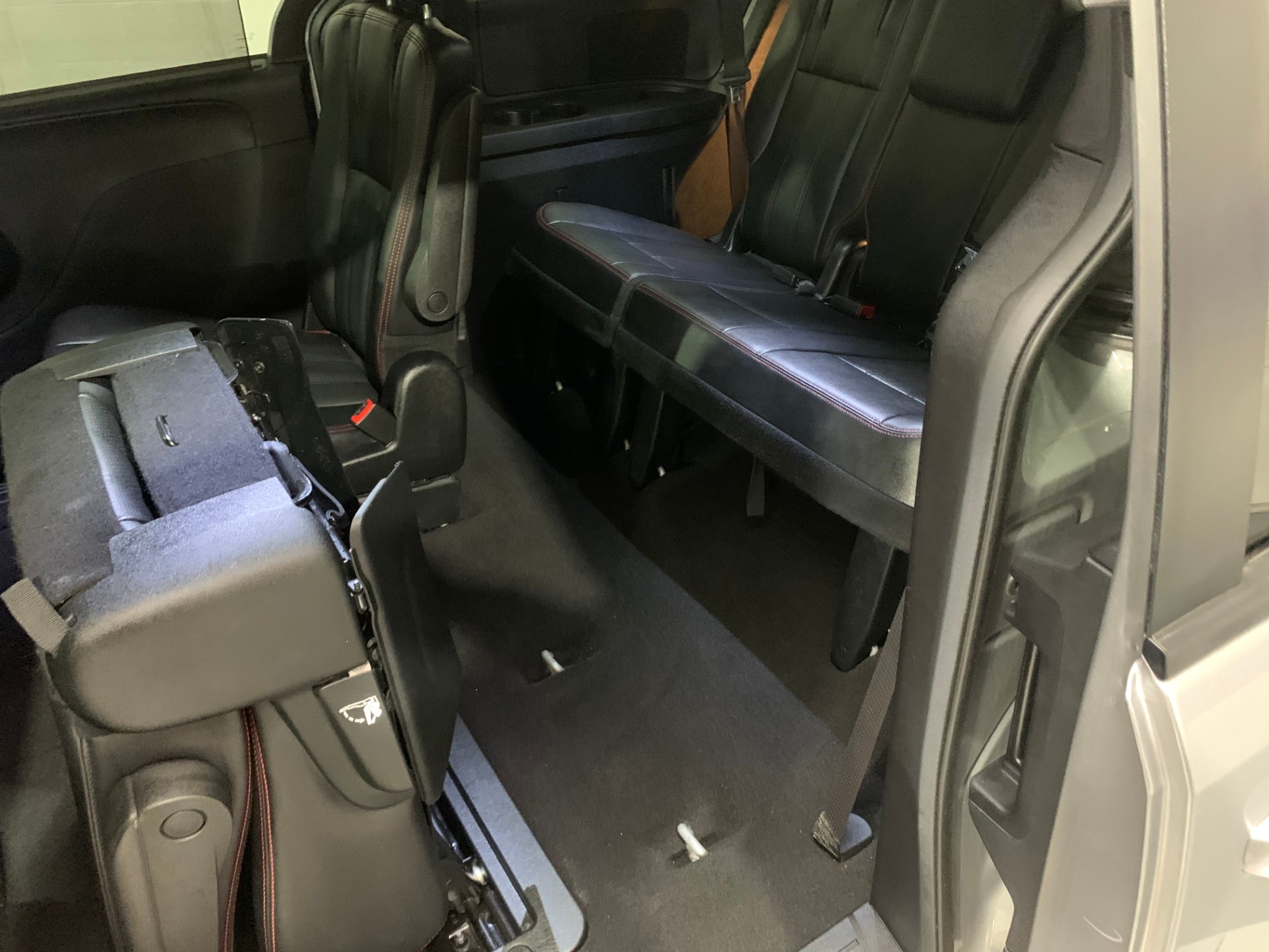 Used-2018-Dodge-Grand-Caravan-GT-FWD