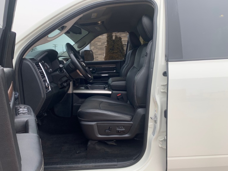 Used-2017-Ram-3500-pickup-Laramie-4X4