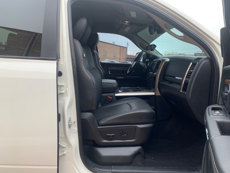 Used-2017-Ram-3500-pickup-Laramie-4X4