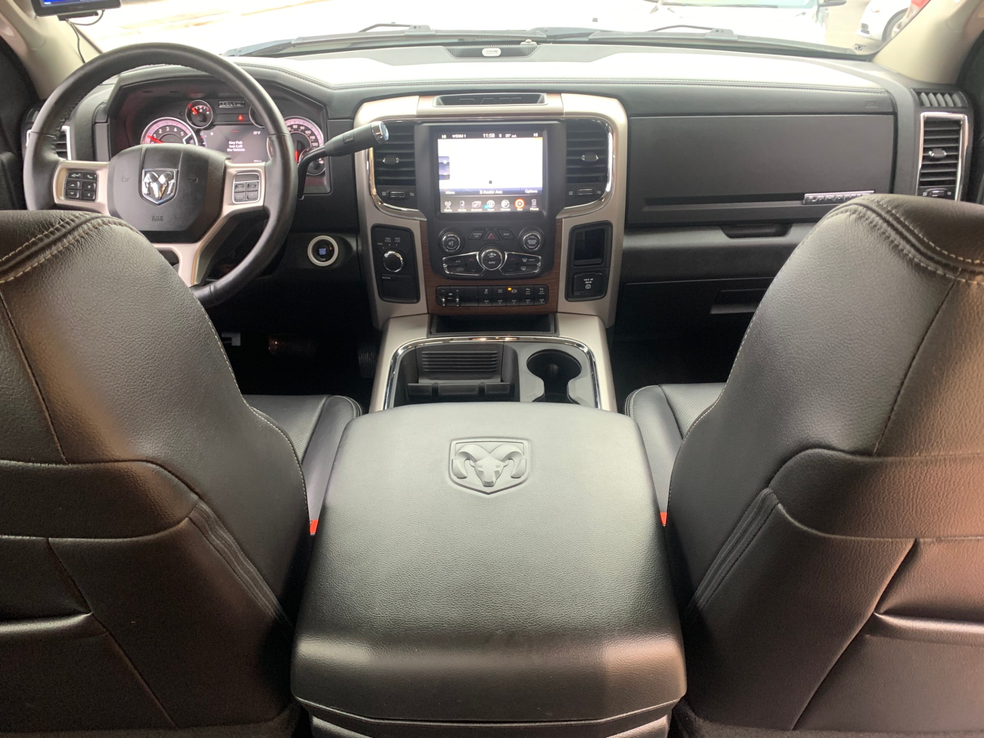 Used-2017-Ram-3500-pickup-Laramie-4X4