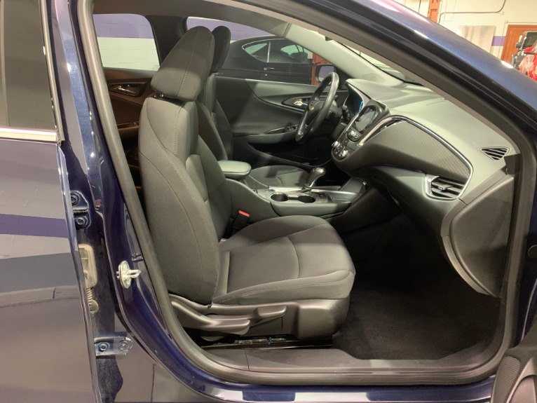 Used-2016-Chevrolet-Malibu-LT-FWD