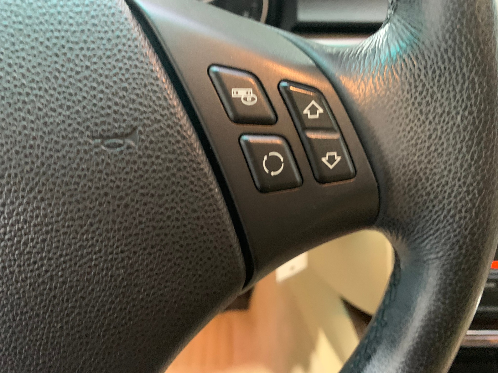 Used-2009-BMW-3-Series-328i-xDrive-AWD