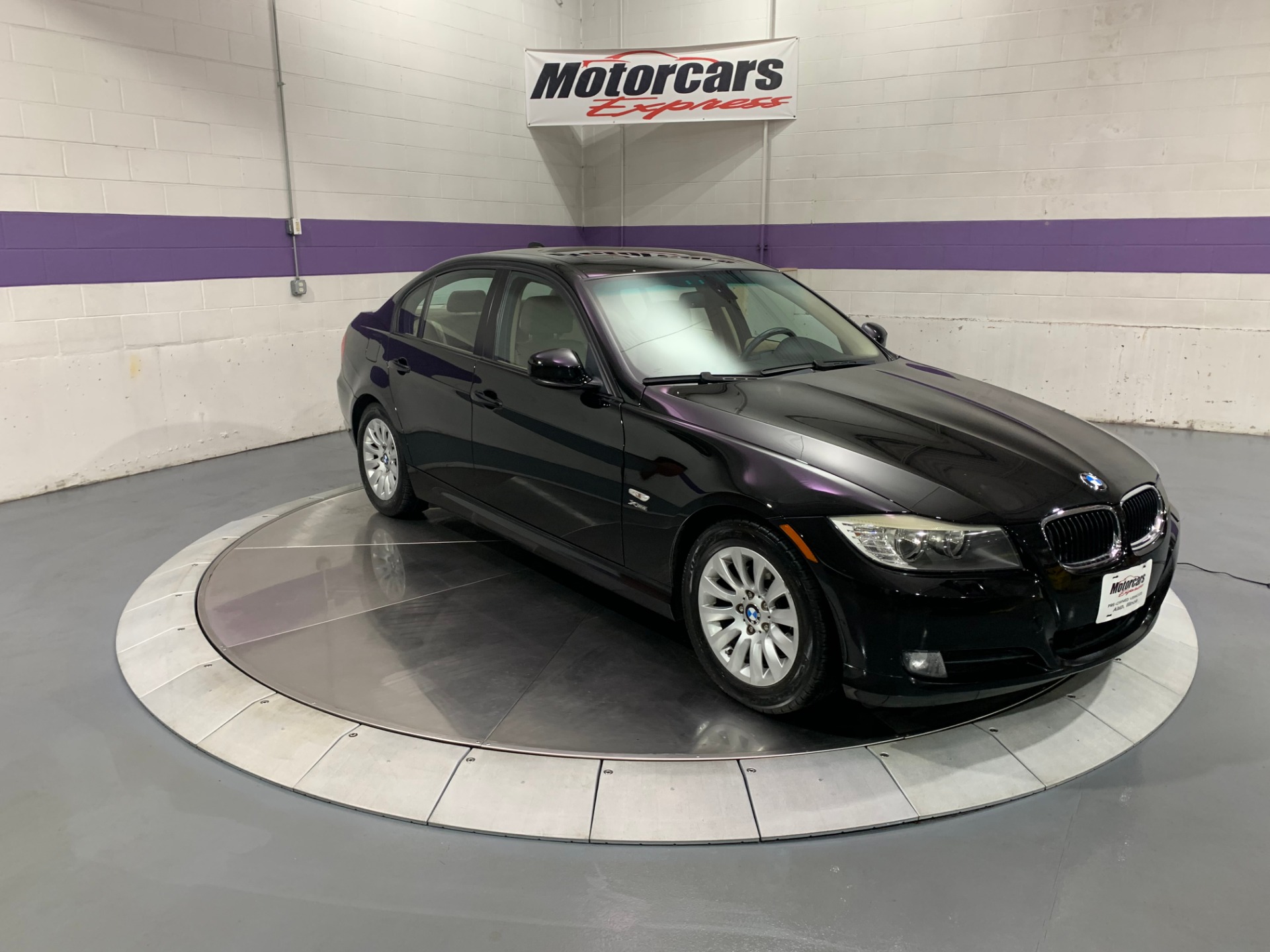 Used-2009-BMW-3-Series-328i-xDrive-AWD