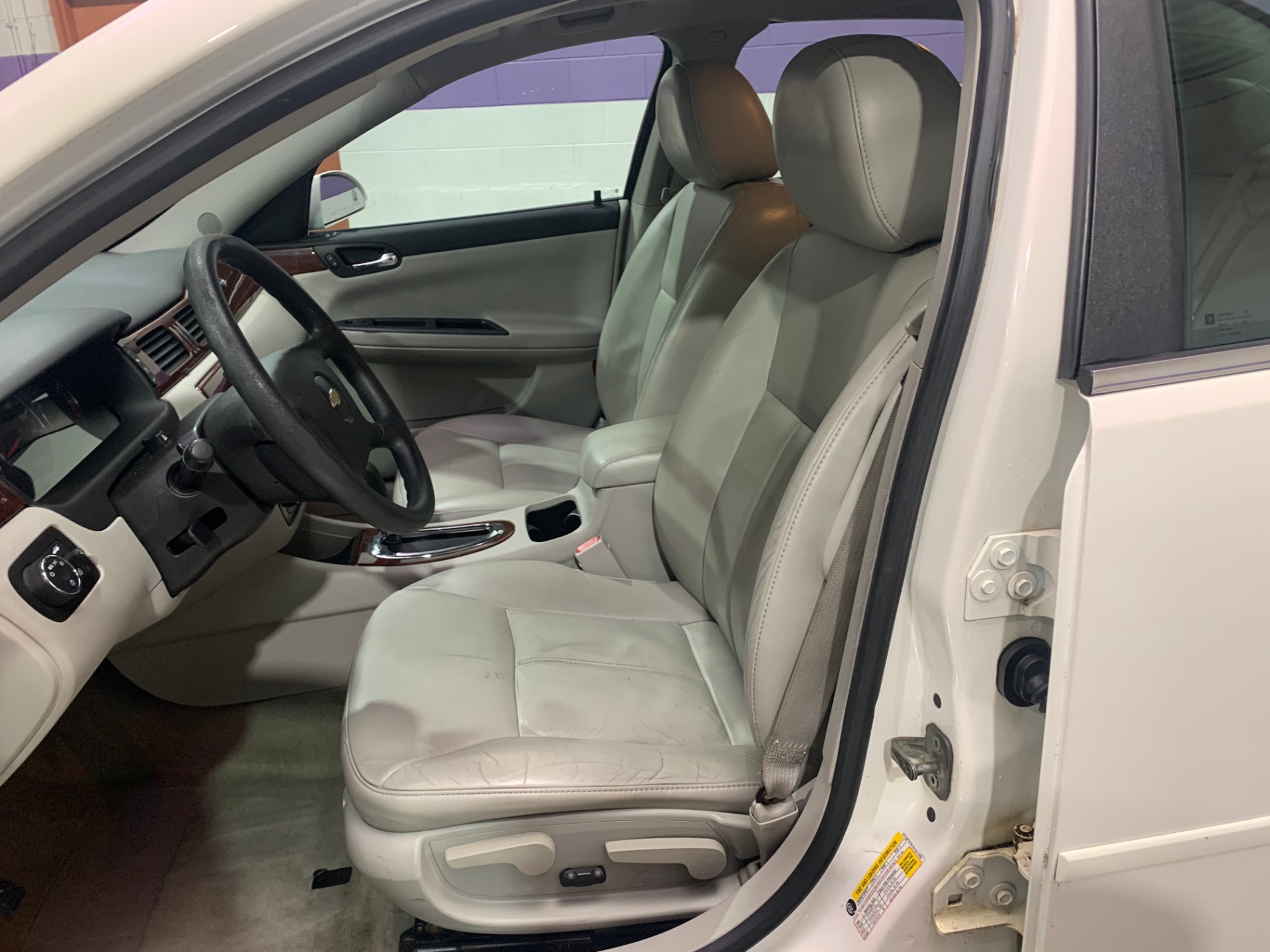 Used-2009-Chevrolet-Impala-LT-FWD