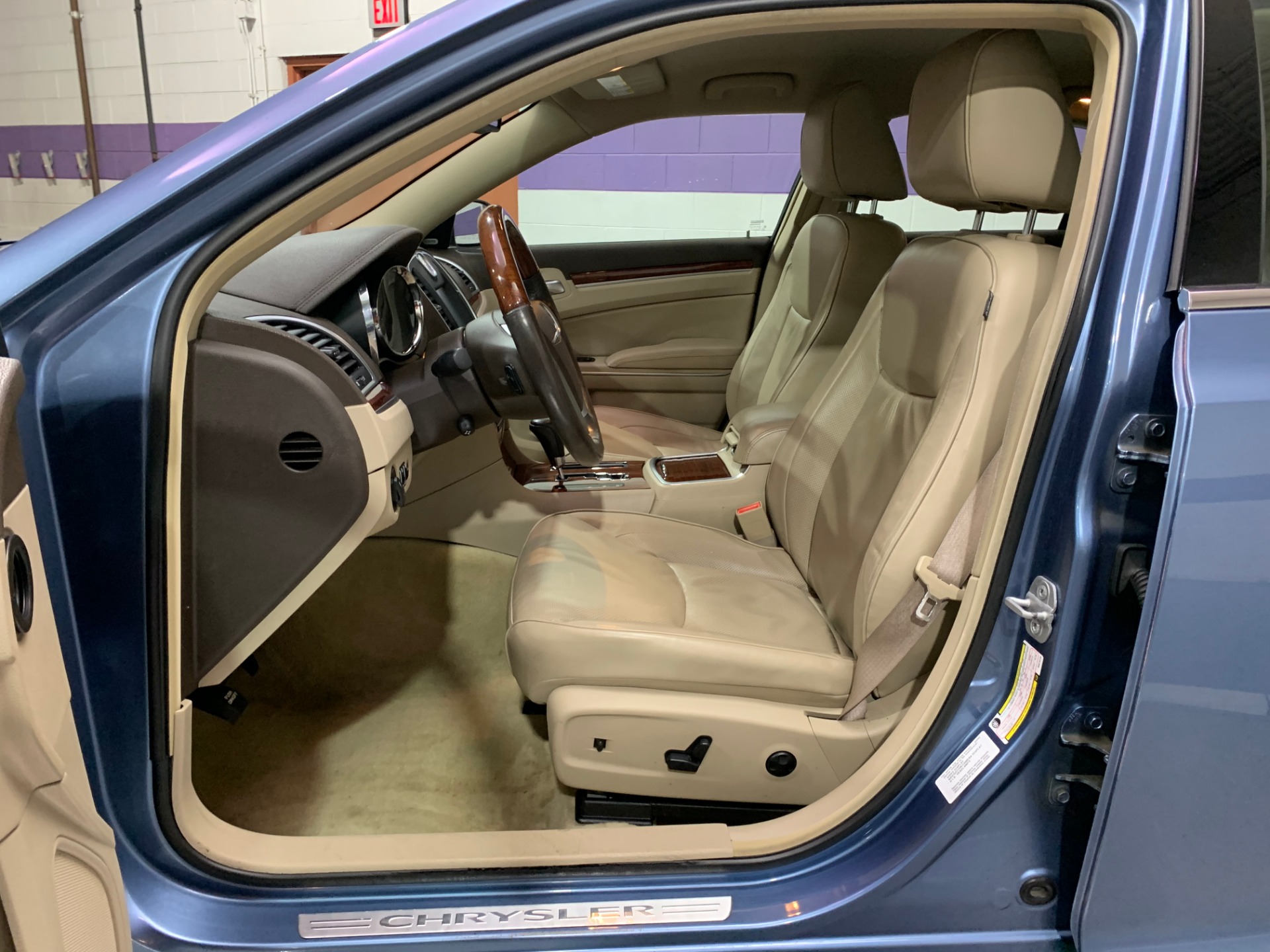Used-2011-Chrysler-300-C-RWD
