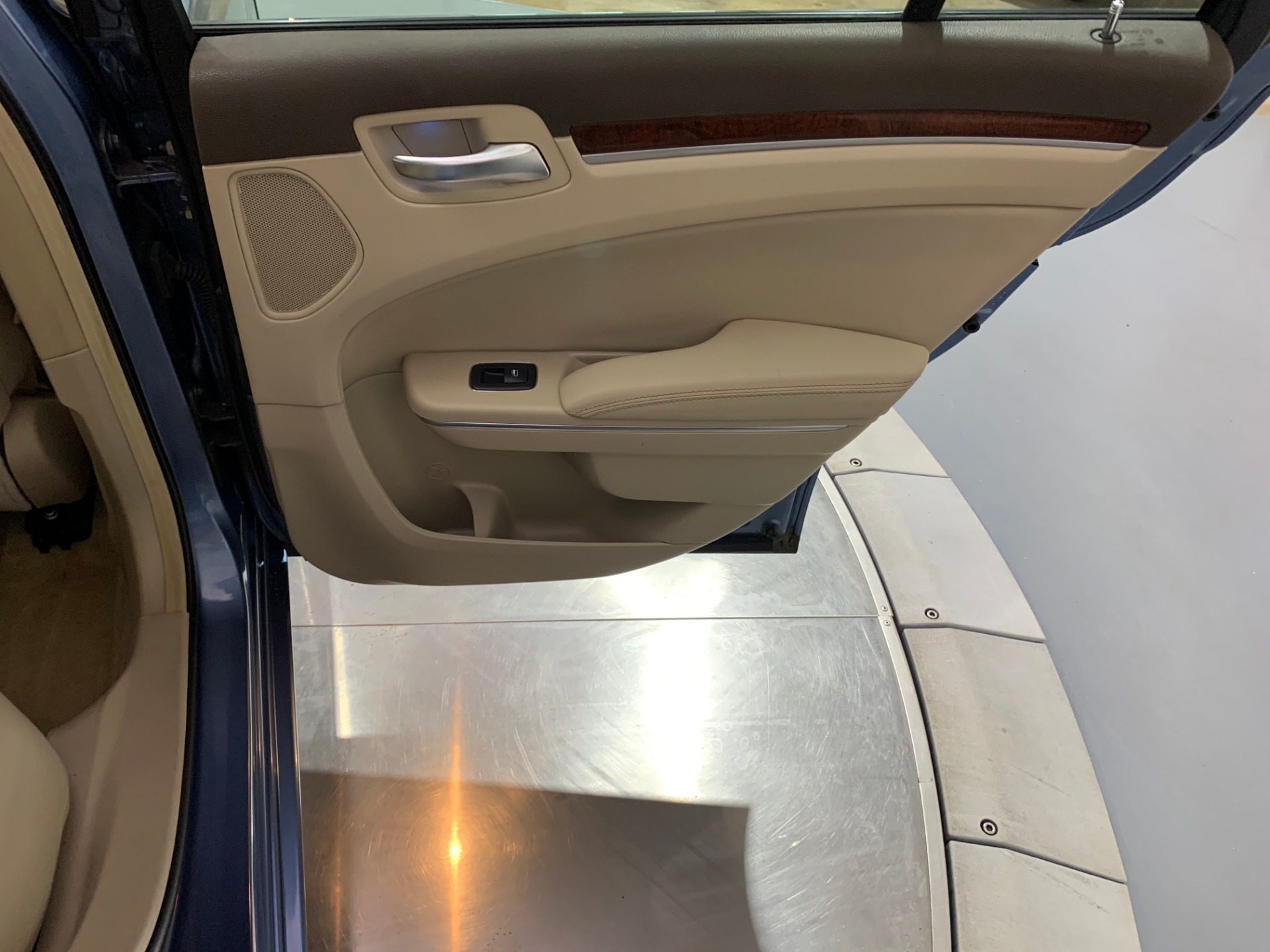 Used-2011-Chrysler-300-C-RWD