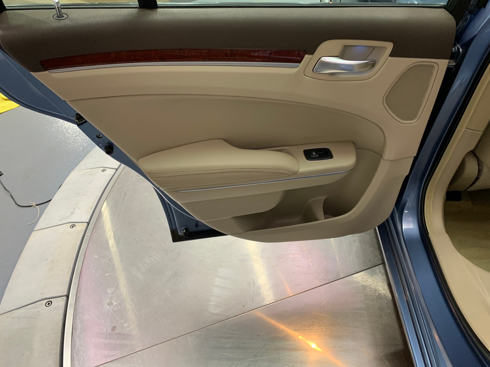 Used-2011-Chrysler-300-C-RWD