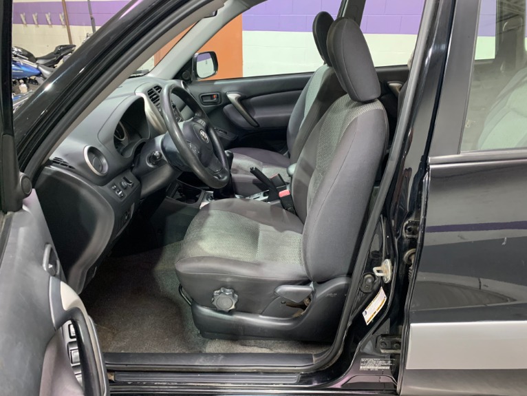 Used-2004-Toyota-RAV4-FWD-Manual