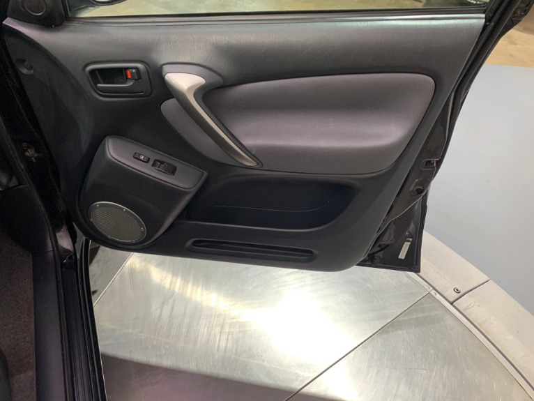 Used-2004-Toyota-RAV4-FWD-Manual