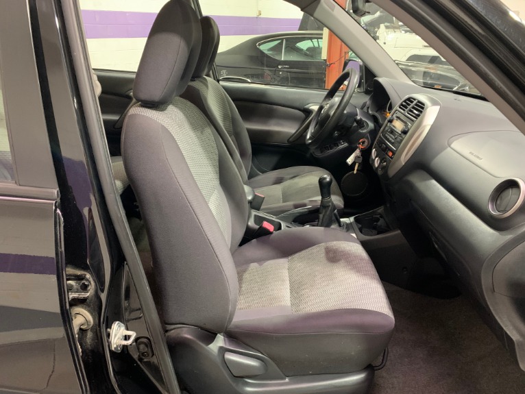 Used-2004-Toyota-RAV4-FWD-Manual
