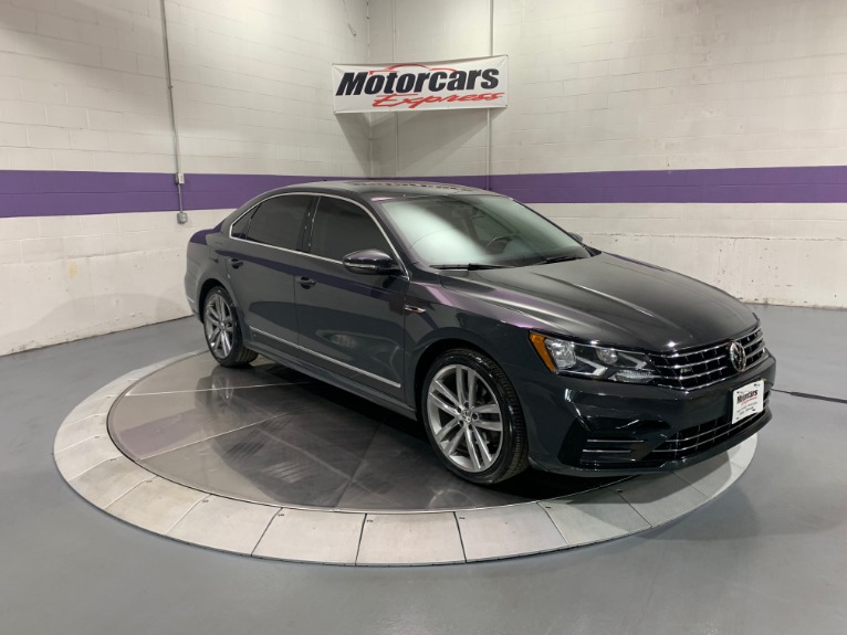 Used-2017-Volkswagen-Passat-18T-R-Line-W/-Comfort-FWD