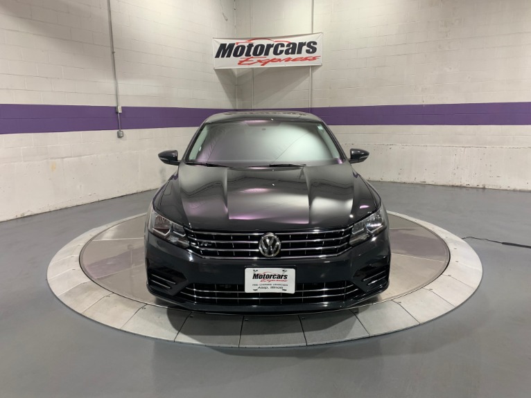 Used-2017-Volkswagen-Passat-18T-R-Line-W/-Comfort-FWD