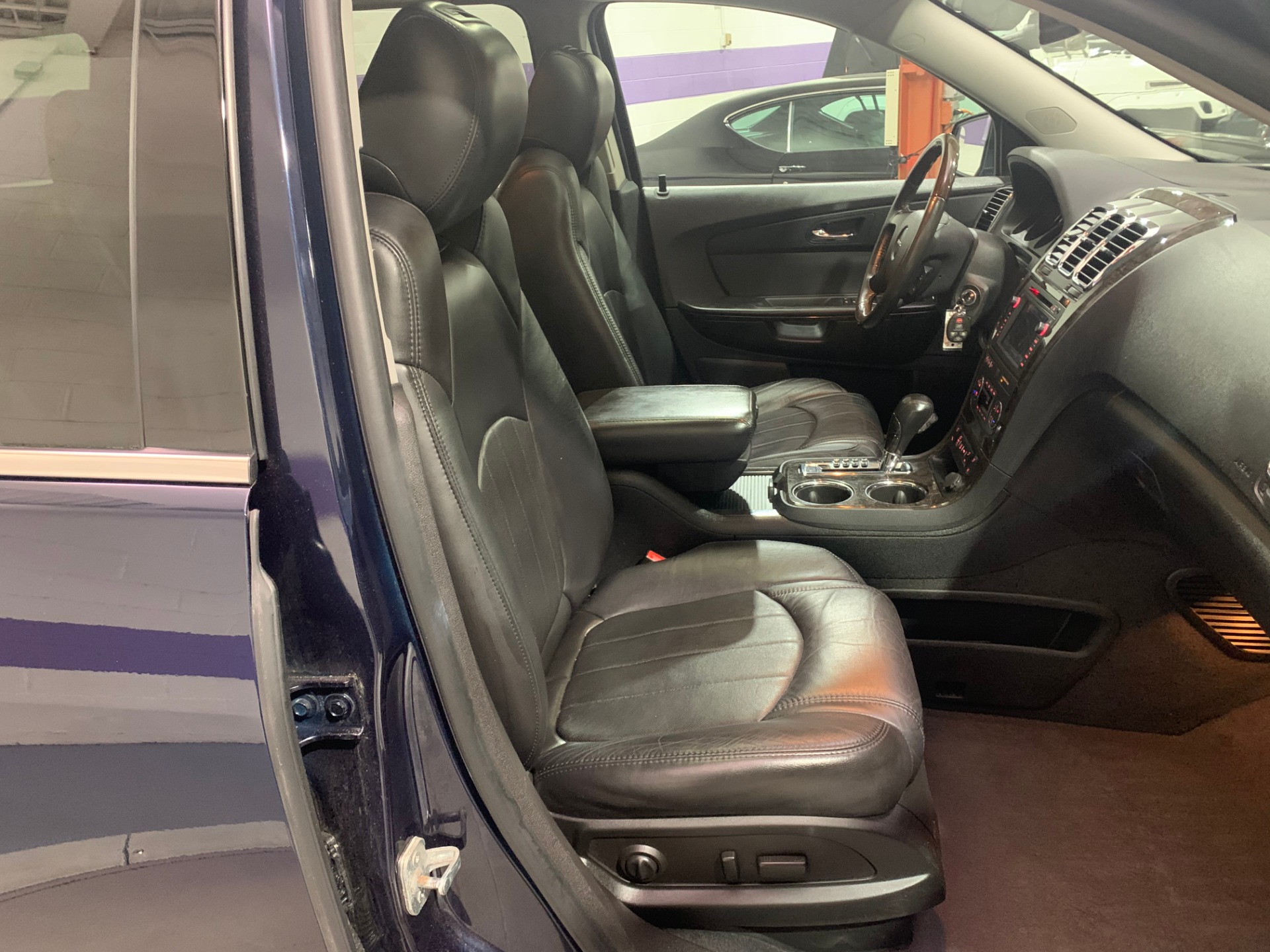 Used-2012-GMC-Acadia-Denali-AWD