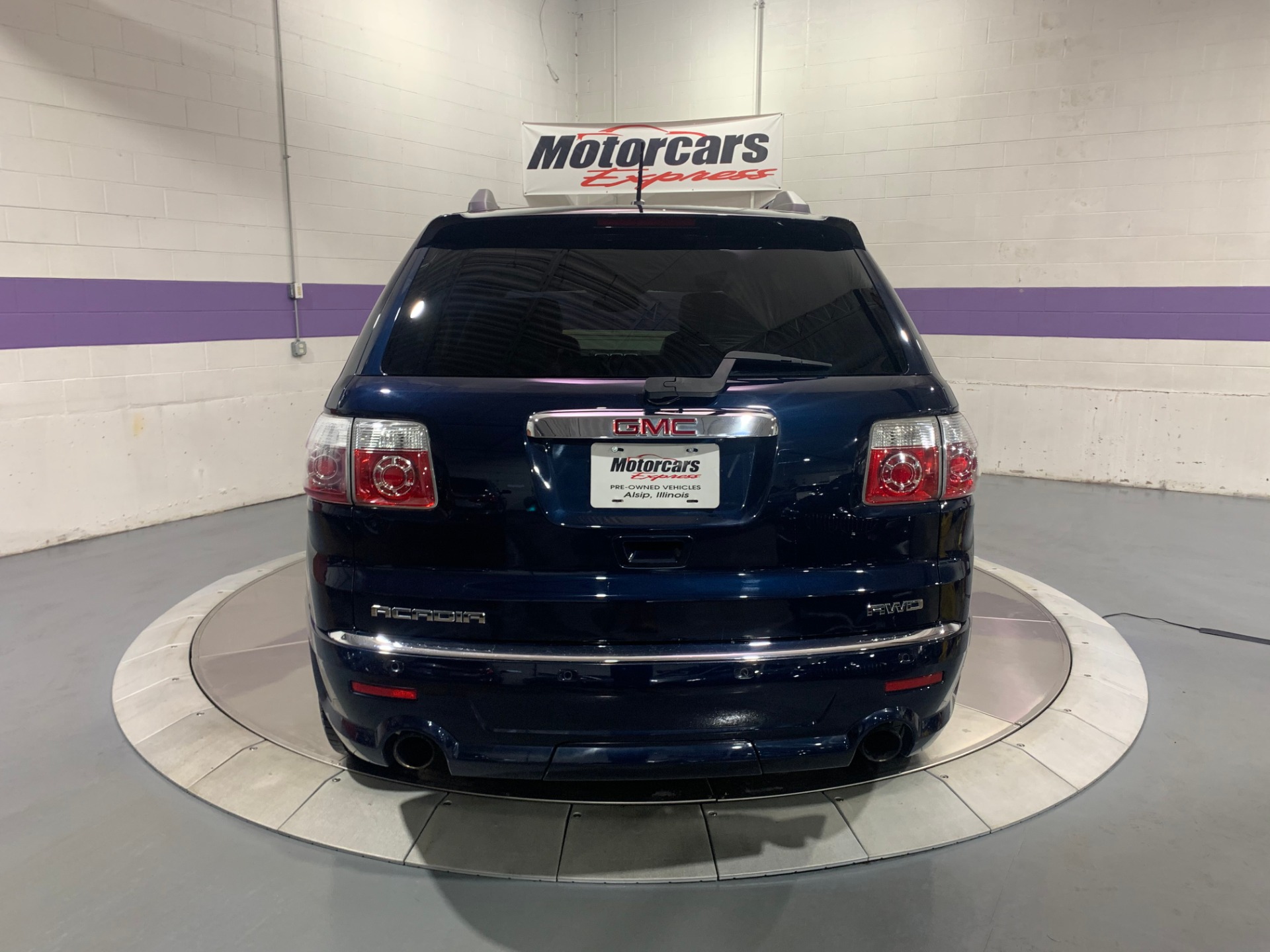 Used-2012-GMC-Acadia-Denali-AWD