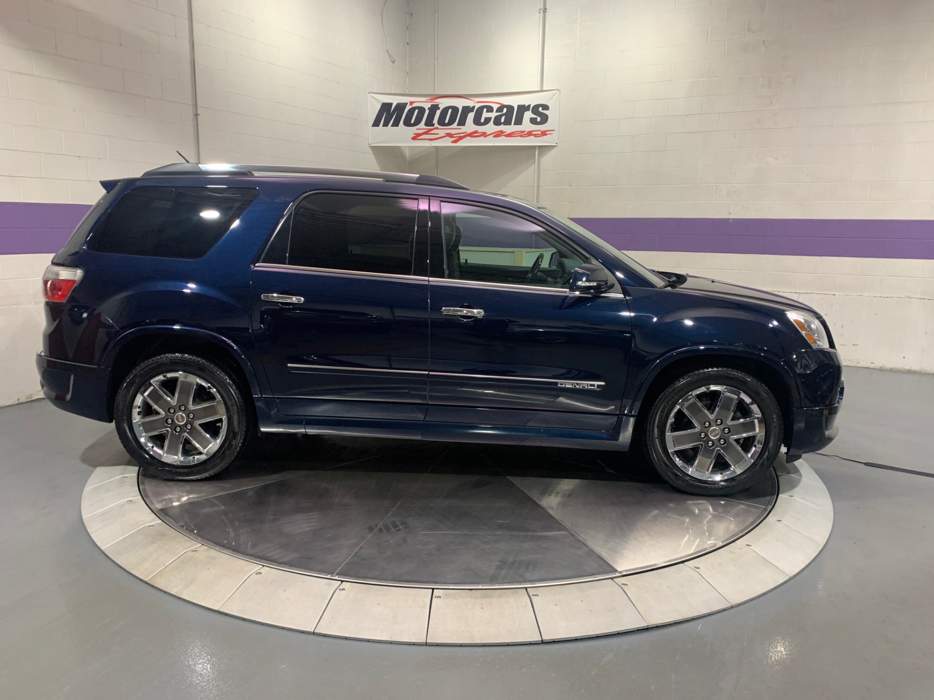 Used-2012-GMC-Acadia-Denali-AWD