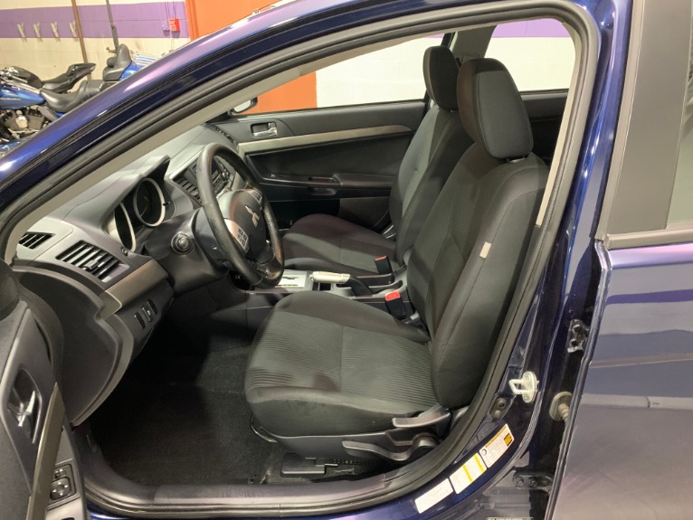 Used-2014-Mitsubishi-Lancer-ES-FWD