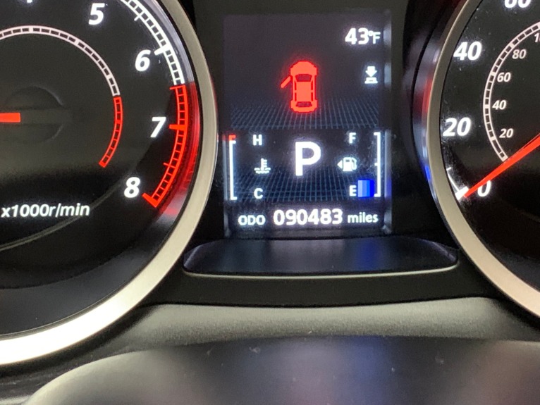 Used-2014-Mitsubishi-Lancer-ES-FWD