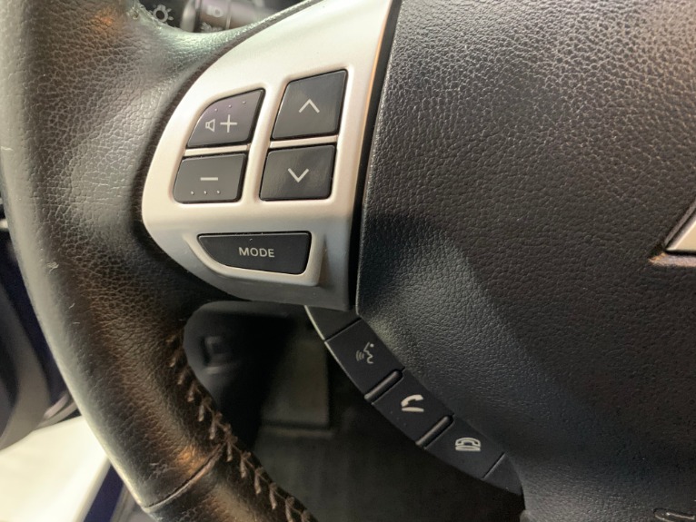 Used-2014-Mitsubishi-Lancer-ES-FWD