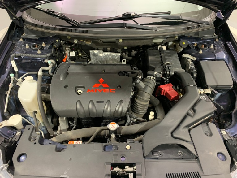 Used-2014-Mitsubishi-Lancer-ES-FWD