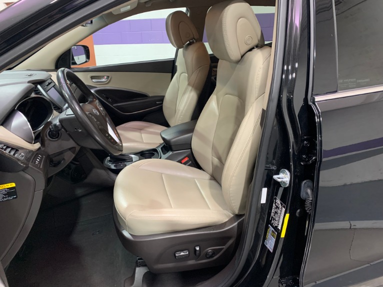 Used-2017-Hyundai-Santa-Fe-Sport-24L-FWD