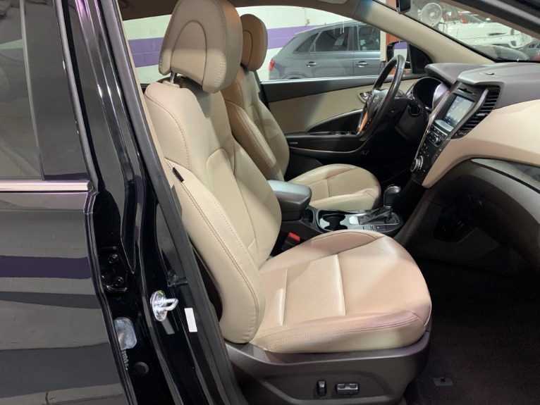Used-2017-Hyundai-Santa-Fe-Sport-24L-FWD