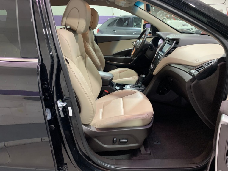 Used-2017-Hyundai-Santa-Fe-Sport-24L-FWD
