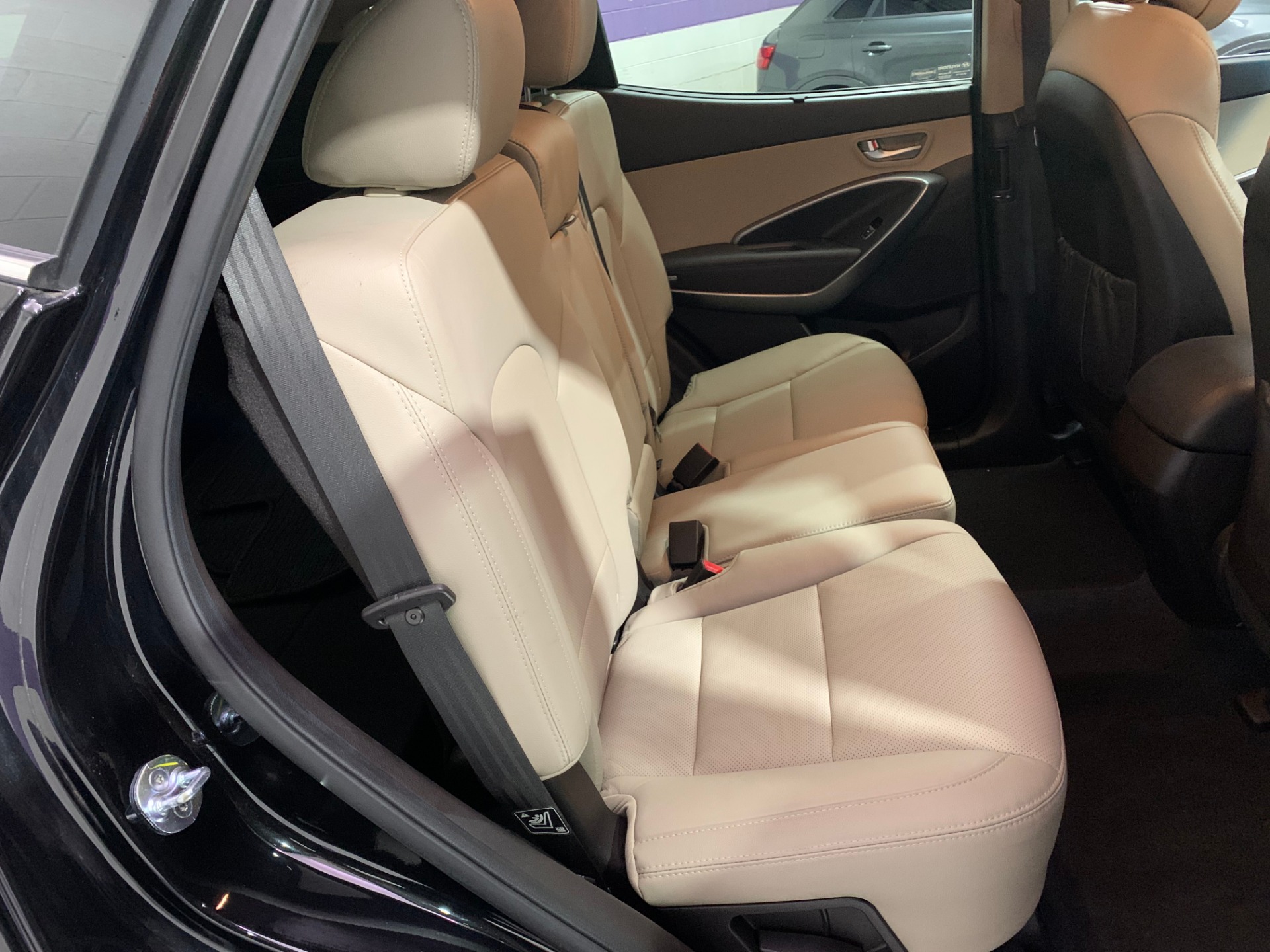 Used-2017-Hyundai-Santa-Fe-Sport-24L-FWD