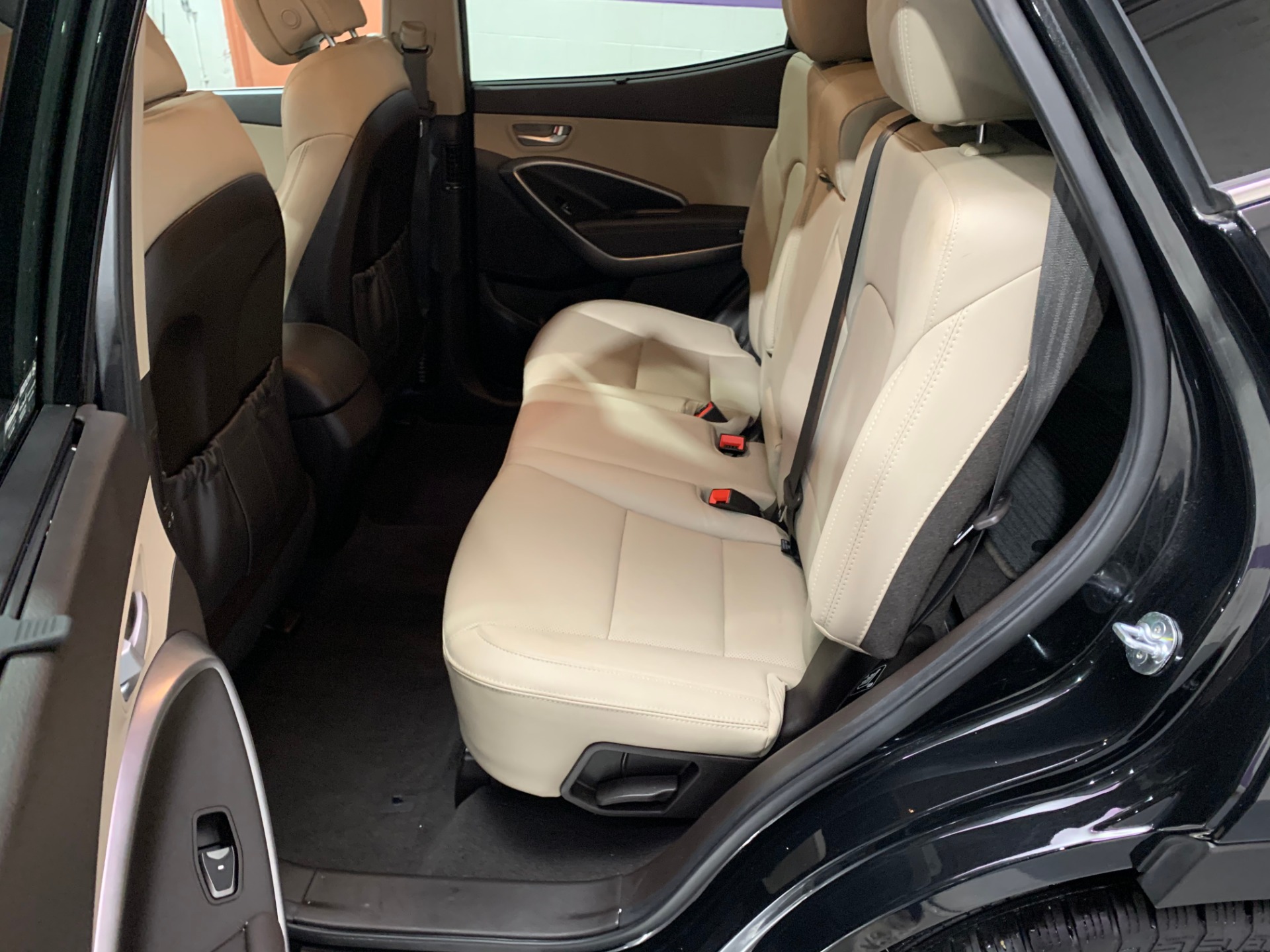 Used-2017-Hyundai-Santa-Fe-Sport-24L-FWD