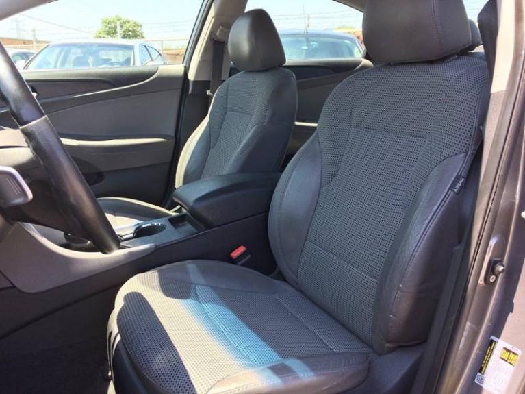 Used-2011-Hyundai-Sonata-SE-20T-4dr-Sedan