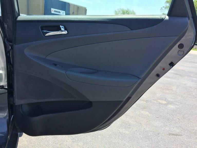 Used-2011-Hyundai-Sonata-SE-20T-4dr-Sedan