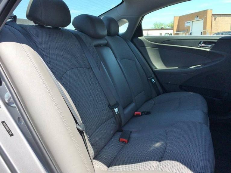 Used-2011-Hyundai-Sonata-SE-20T-4dr-Sedan