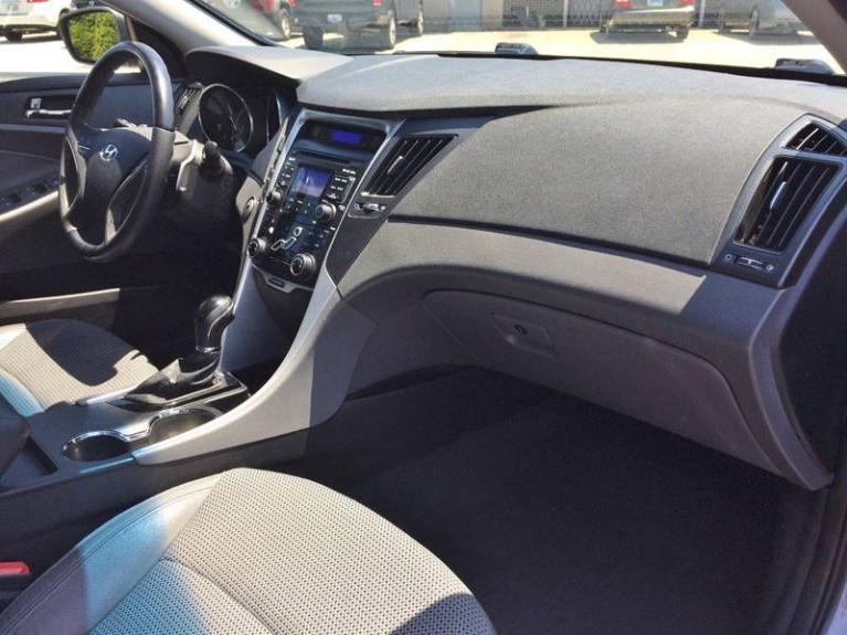 Used-2011-Hyundai-Sonata-SE-20T-4dr-Sedan