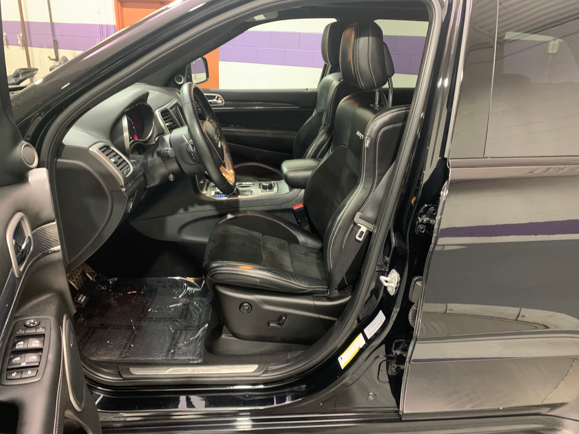 Used-2017-Jeep-Grand-Cherokee-SRT-4X4