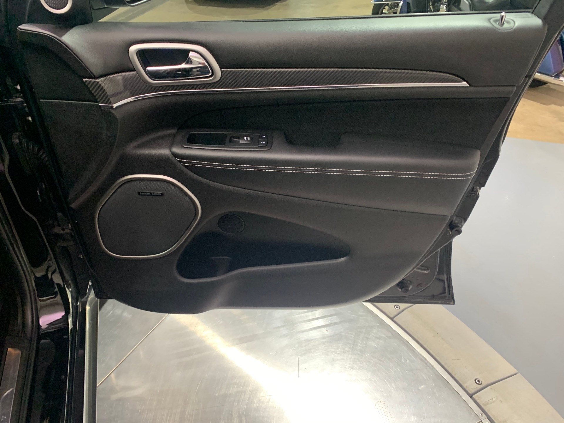Used-2017-Jeep-Grand-Cherokee-SRT-4X4